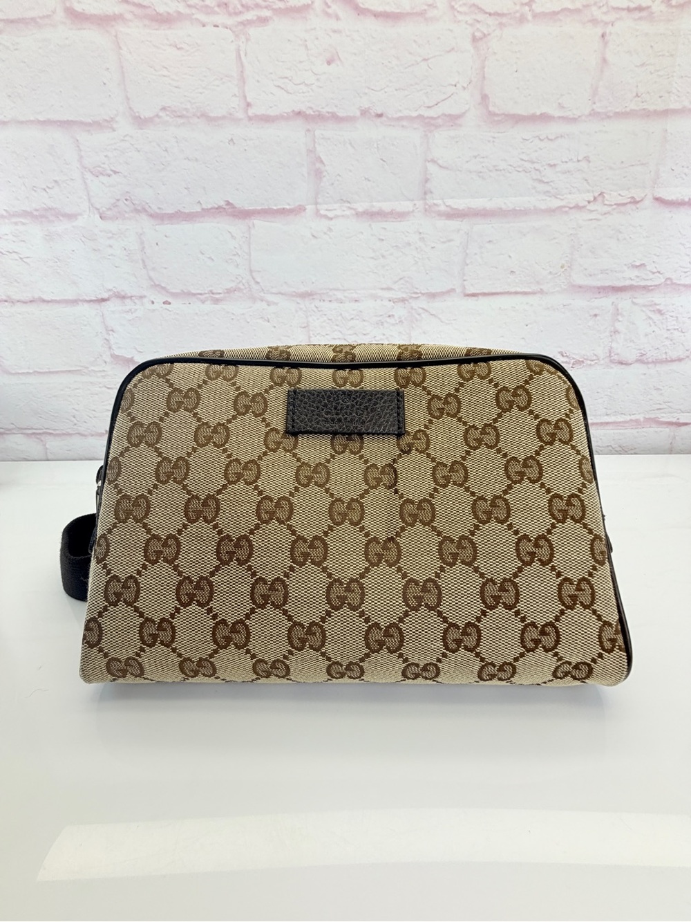 Authentic Gucci Beige GG Monogram Pouch Fanny Belt Bag